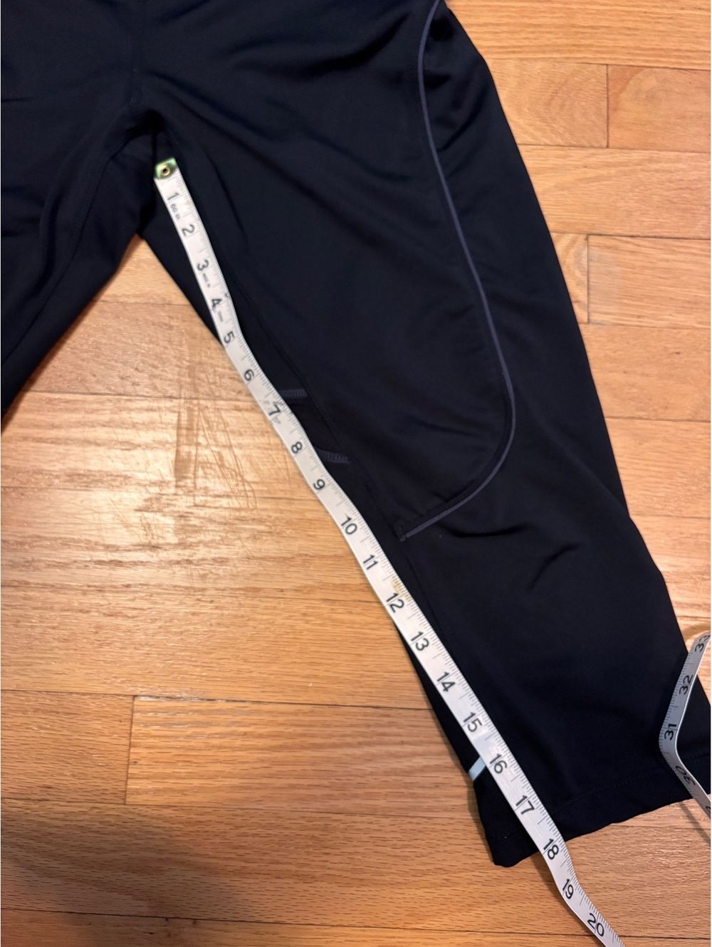 Athleta Black Cropped Athletic Leggings Size M